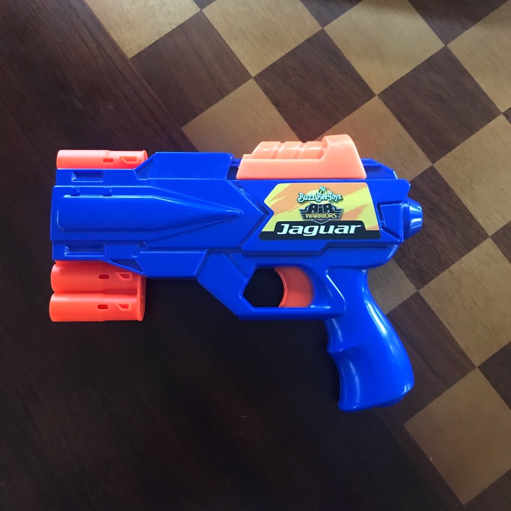 Buss bee Toys Jaguar Nerf Gun
